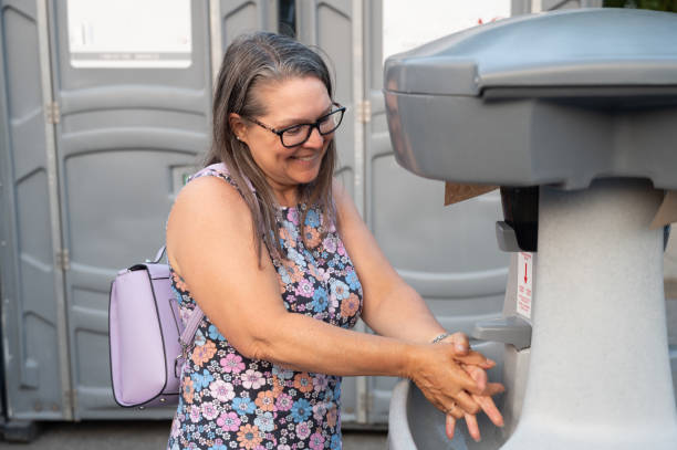 Best Luxury portable toilet rental  in Clayton, CA